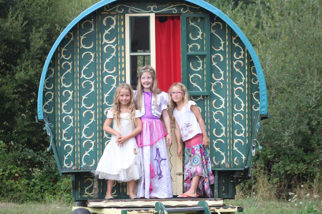 La Maison Du Bonheur Anlhiac Esterno foto