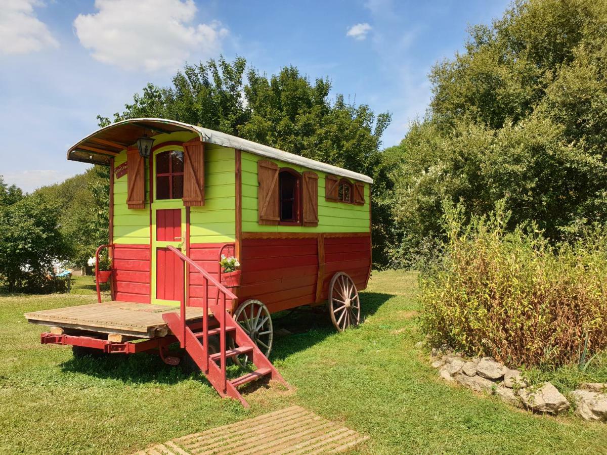 La Maison Du Bonheur Anlhiac Esterno foto