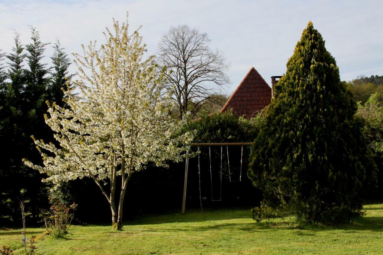La Maison Du Bonheur Anlhiac Esterno foto